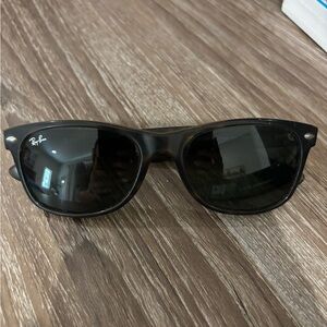 Ray-Ban Classic Black Sunglasses